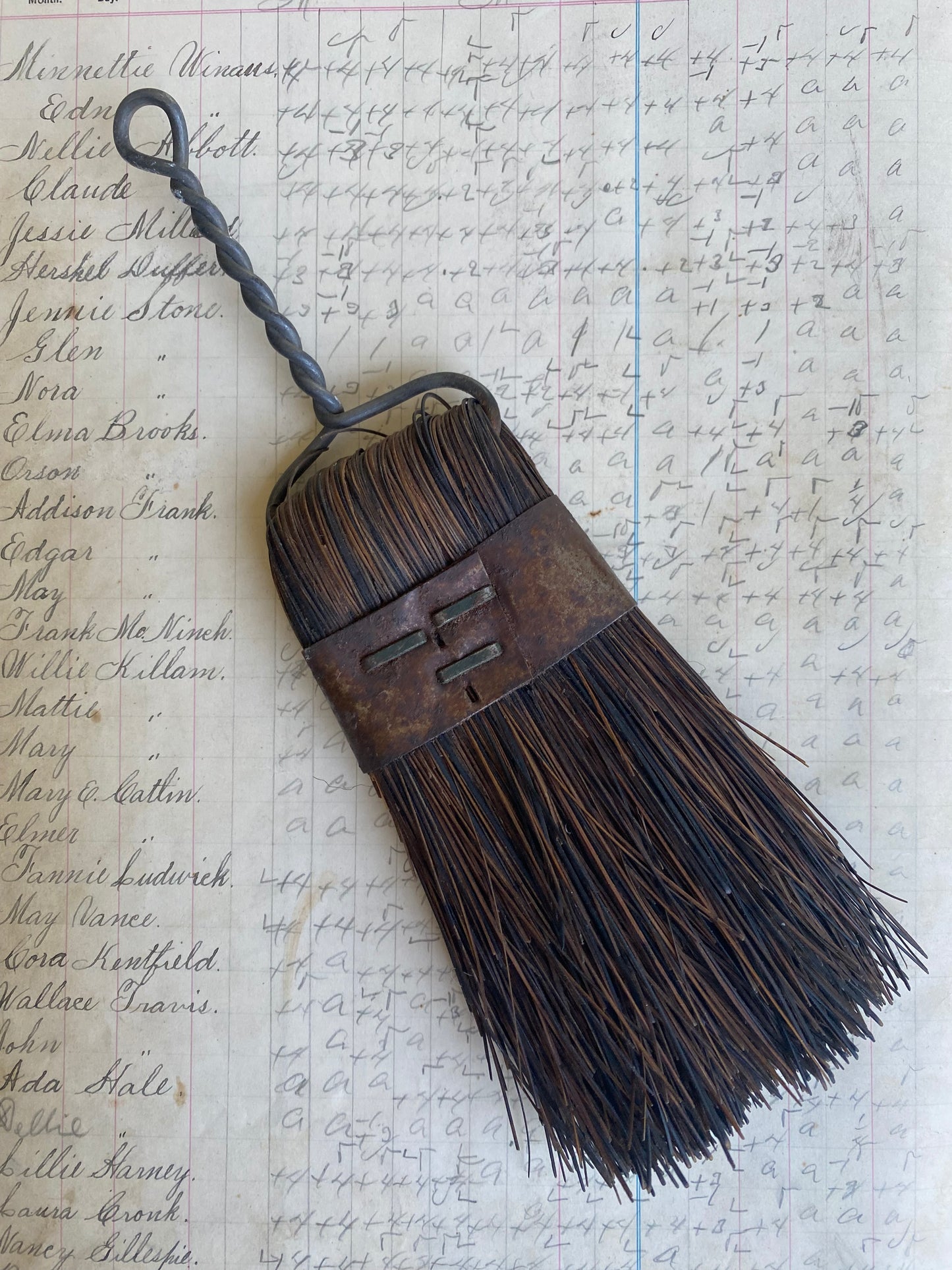 Vintage Wire Handled Whisk Broom