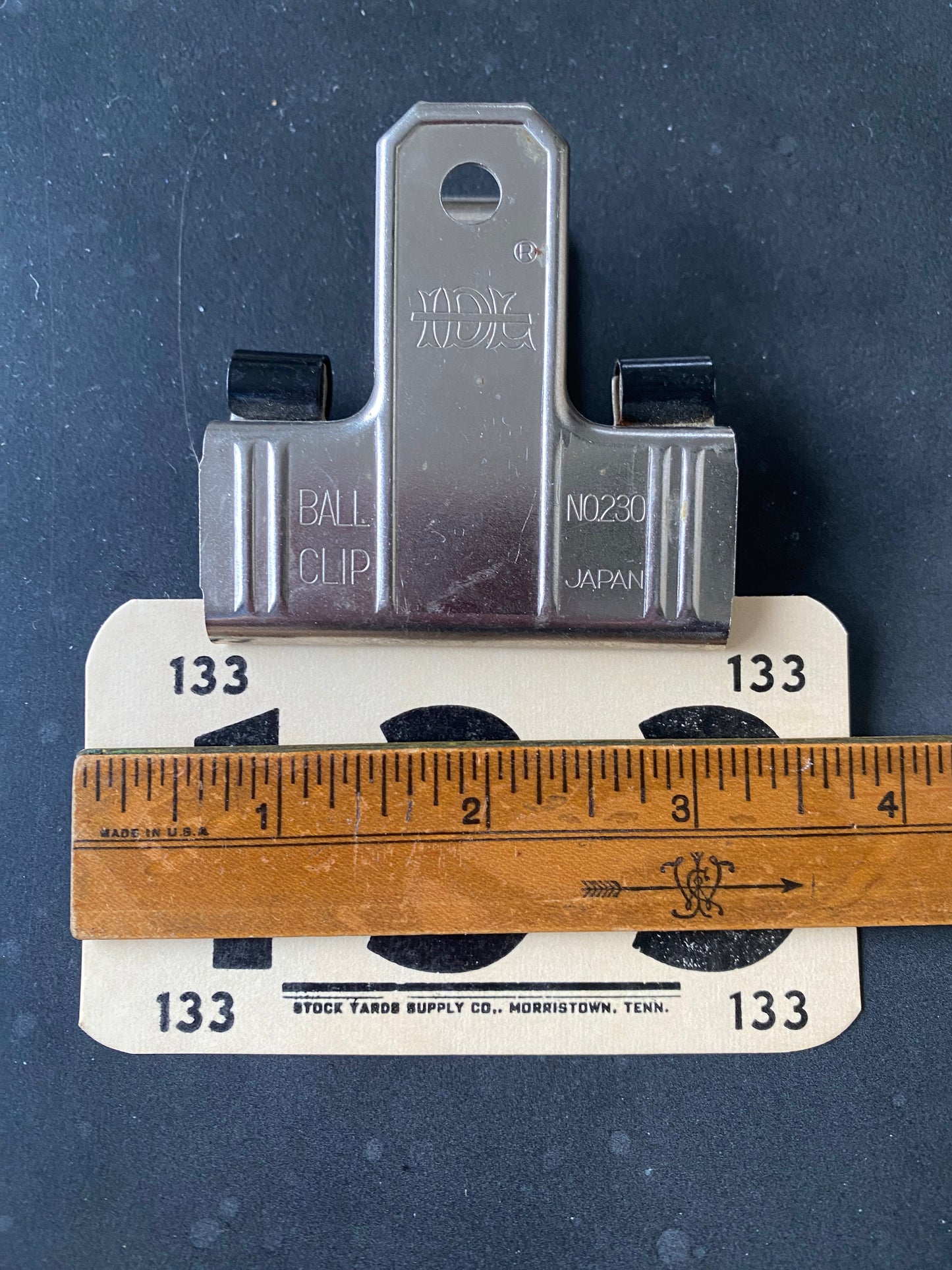Vintage Bull Clip No. 230 with #133 Vintage Card